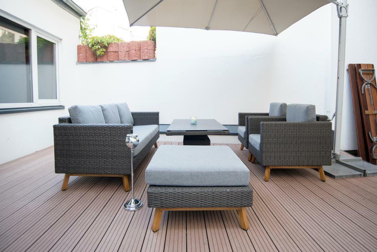 Apartment White Lofty Und White